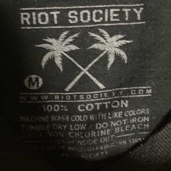 Riot society tshirt - Picture 2 of 3